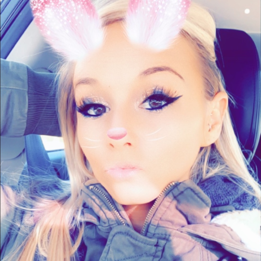 Meet your Posher, Kimberly